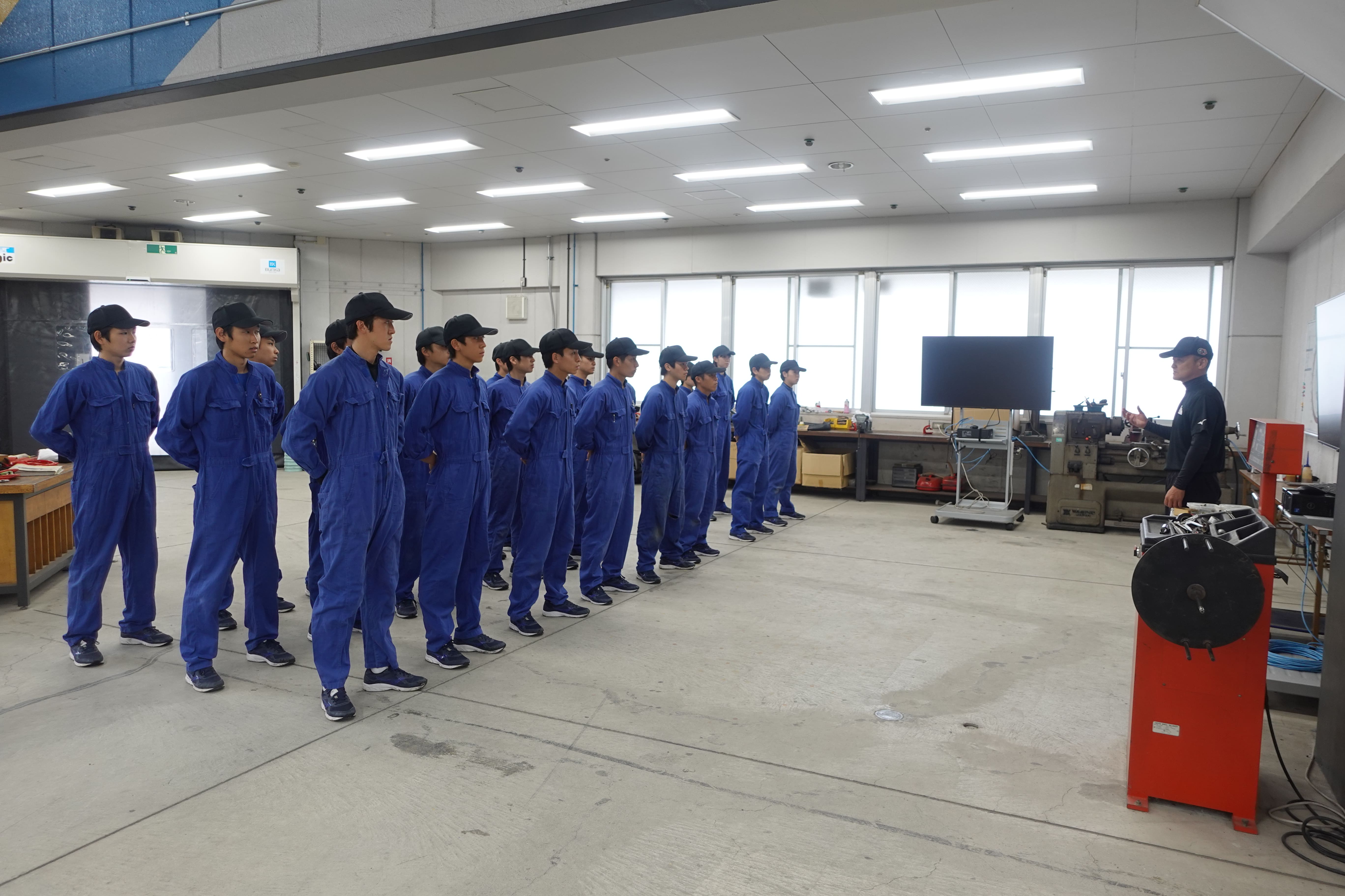 教官からの訓練の説明